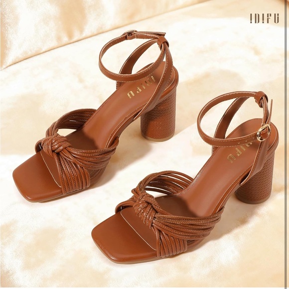 IDIFU Brown Block Chunky Heel Sandals 3 Inch Square Toe Heels 5.5 / 475 - Picture 5 of 5